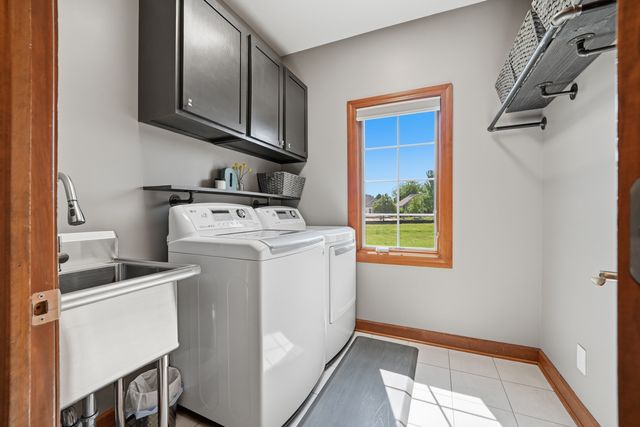 468 Rutland Road, Dekalb, IL 60115