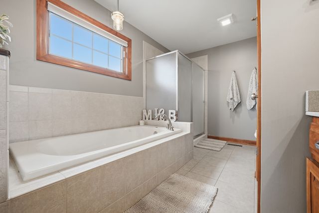 468 Rutland Road, Dekalb, IL 60115