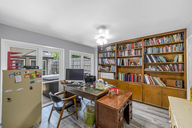 201 Hillcrest Drive, Richmond, TX 77469