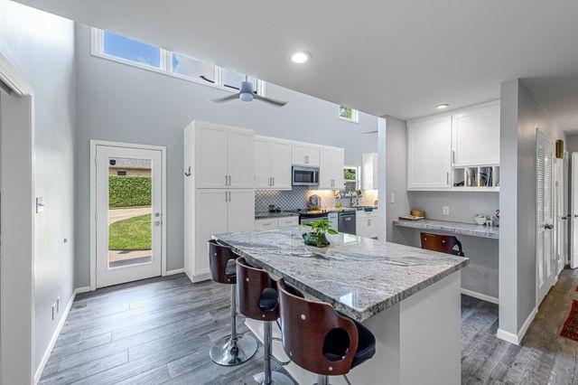 201 Hillcrest Drive, Richmond, TX 77469