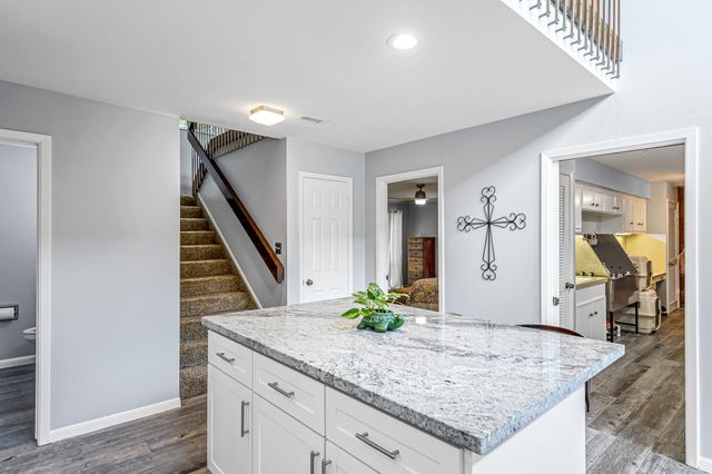 201 Hillcrest Drive, Richmond, TX 77469