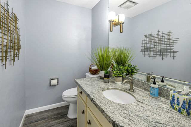 201 Hillcrest Drive, Richmond, TX 77469