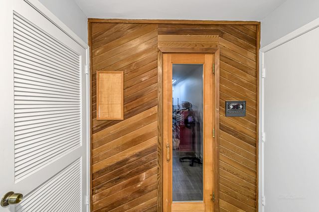 201 Hillcrest Drive, Richmond, TX 77469