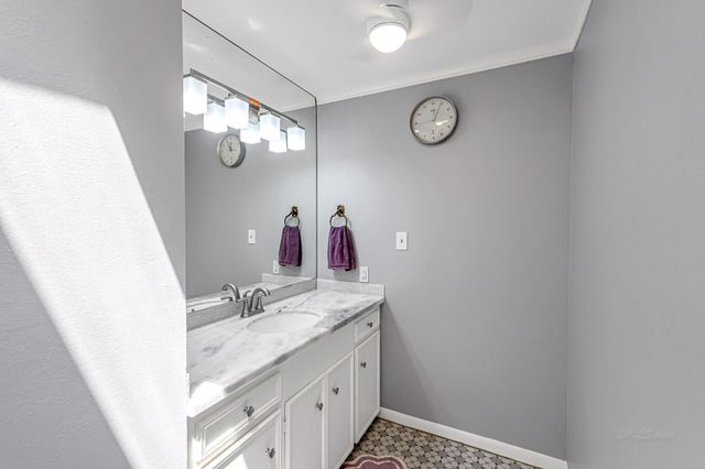 201 Hillcrest Drive, Richmond, TX 77469