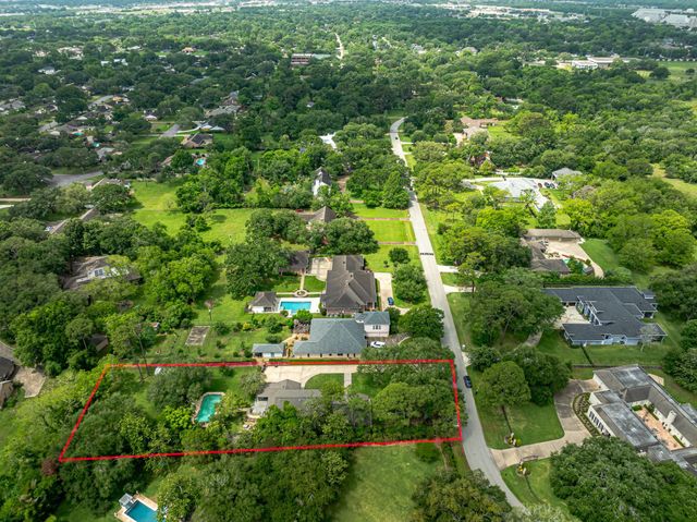 201 Hillcrest Drive, Richmond, TX 77469
