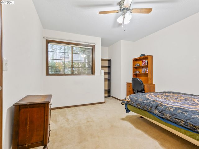 1333 Sw 19TH Dr, Gresham, OR 97080