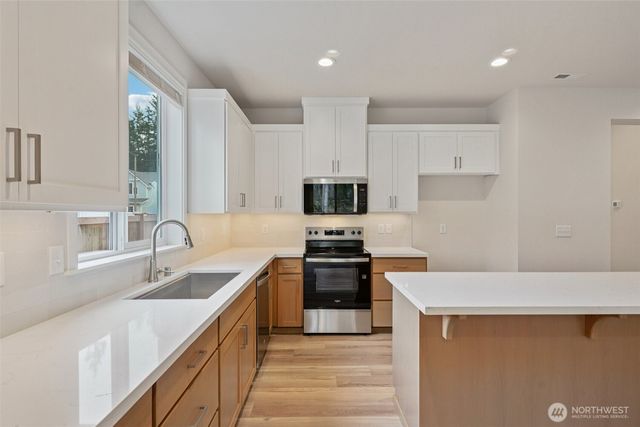 7531 107th Street Ct E, Puyallup, WA 98373