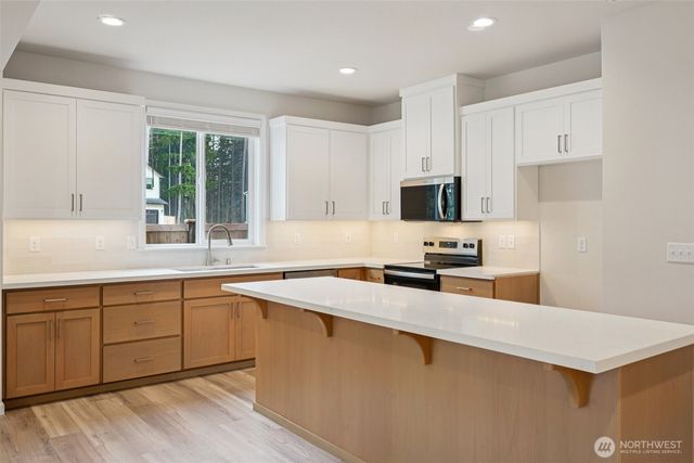 7531 107th Street Ct E, Puyallup, WA 98373