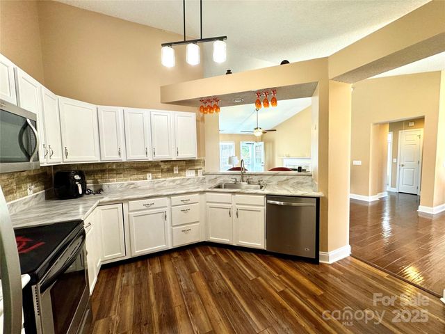 9420 Monarda Court, Charlotte, NC 28216