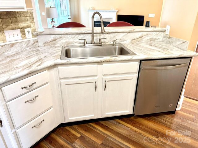 9420 Monarda Court, Charlotte, NC 28216