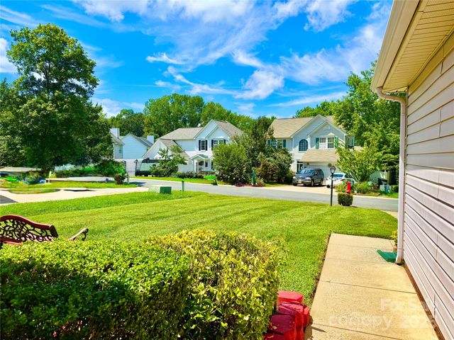 9420 Monarda Court, Charlotte, NC 28216