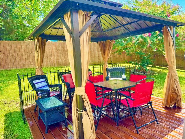 9420 Monarda Court, Charlotte, NC 28216