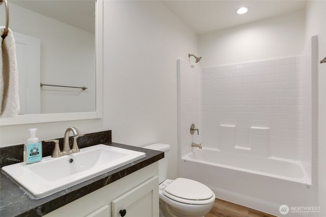 425 Mitchell Drive, Coupeville, WA 98239