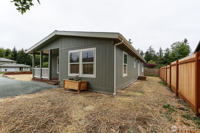 425 Mitchell Drive, Coupeville, WA 98239