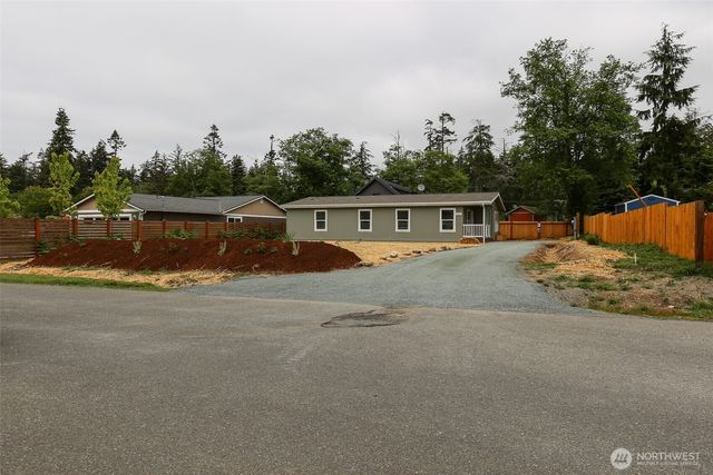 425 Mitchell Drive, Coupeville, WA 98239