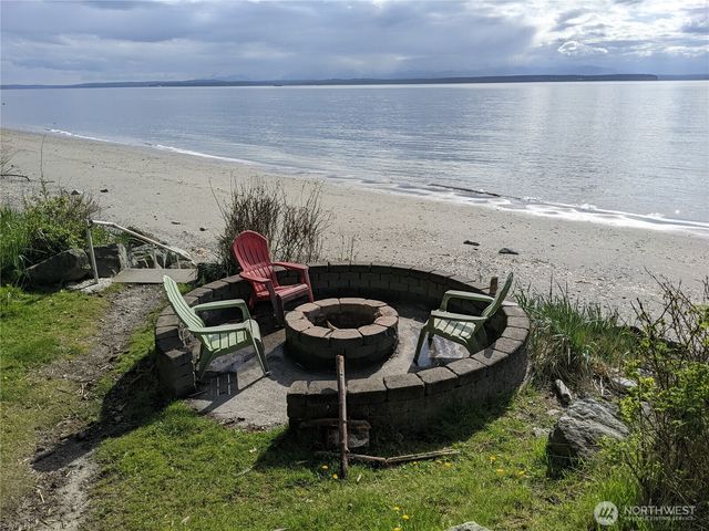425 Mitchell Drive, Coupeville, WA 98239