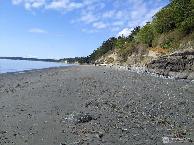 425 Mitchell Drive, Coupeville, WA 98239
