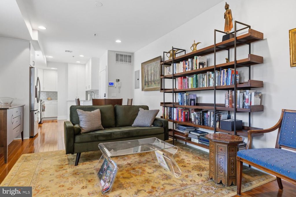 1813 SPRUCE ST #4R, PHILADELPHIA, PA 19103 — photo 3