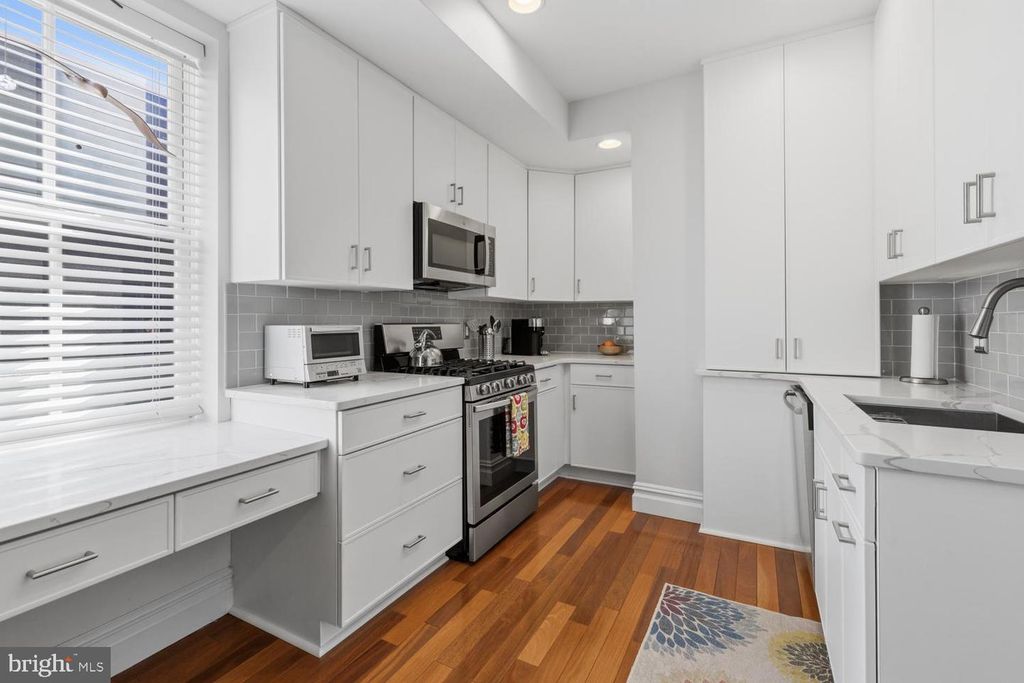 1813 SPRUCE ST #4R, PHILADELPHIA, PA 19103 — photo 5