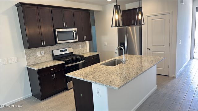 10342 W Granderson Street, Marana, AZ 85653