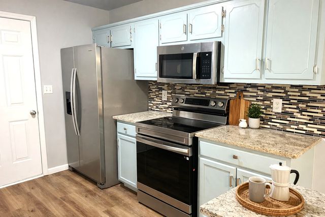 691 Artic Ave, Oak Grove, KY 42262