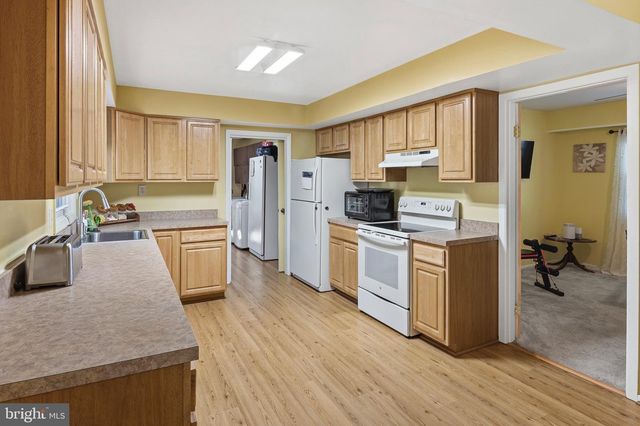 2921 BARRISTER LN, Bowie, MD 20715