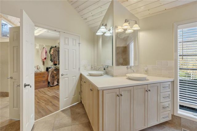 16221 NE 116TH Street, Liberty, MO 64068