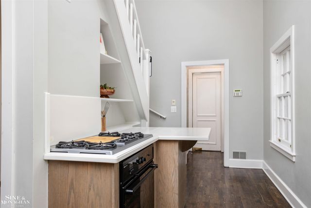 29 Fisher Road, Grosse Pointe, MI 48230