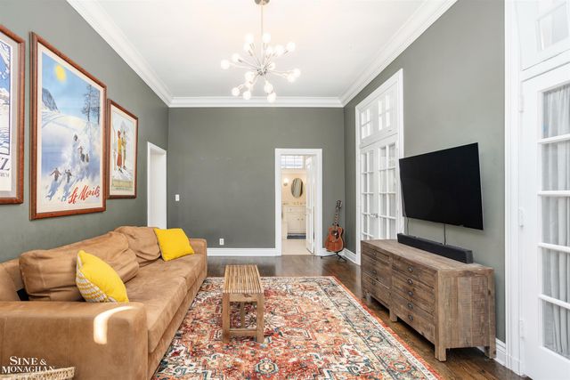 29 Fisher Road, Grosse Pointe, MI 48230