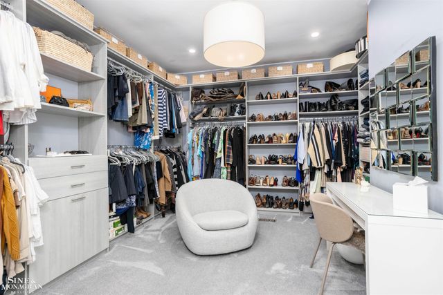 29 Fisher Road, Grosse Pointe, MI 48230