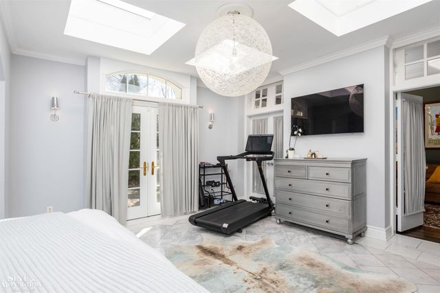 29 Fisher Road, Grosse Pointe, MI 48230