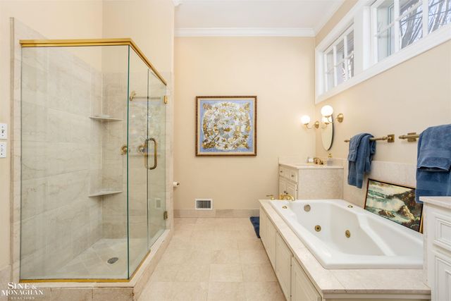 29 Fisher Road, Grosse Pointe, MI 48230