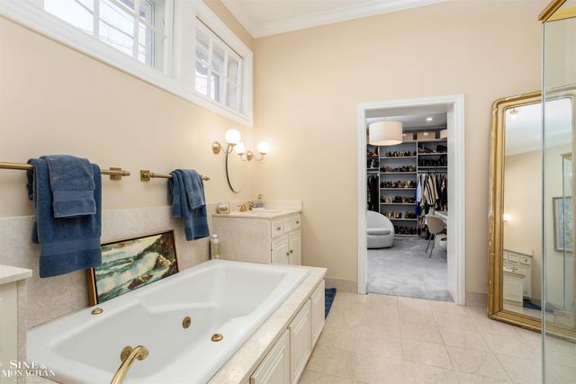 29 Fisher Road, Grosse Pointe, MI 48230