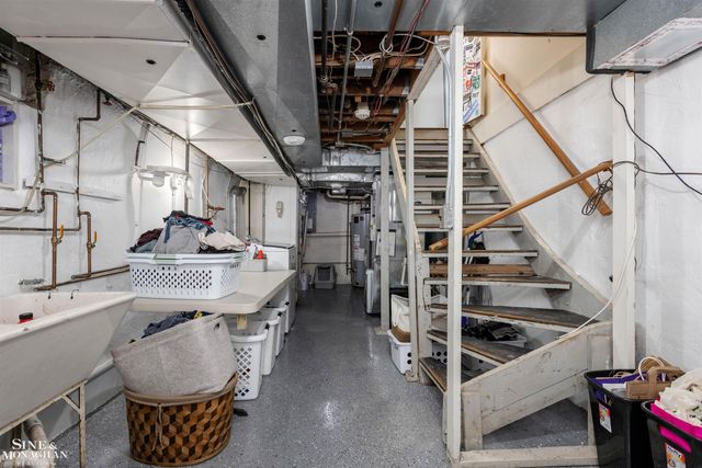 29 Fisher Road, Grosse Pointe, MI 48230