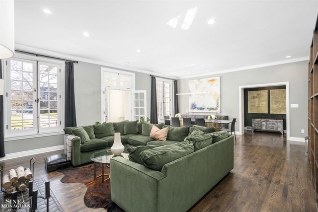 29 Fisher Road, Grosse Pointe, MI 48230