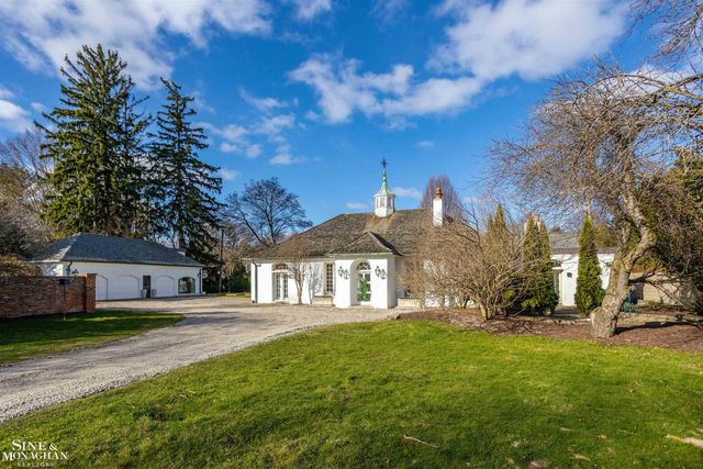 29 Fisher Road, Grosse Pointe, MI 48230