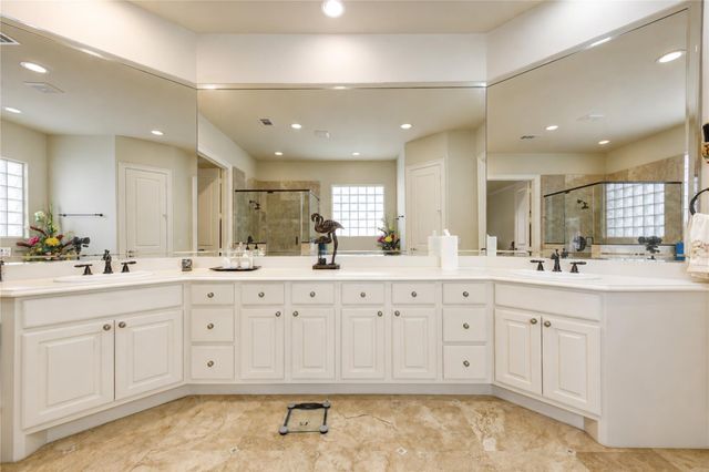 2719 Stuart Manor, Houston, TX 77082