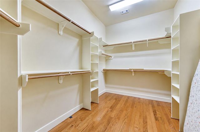 2719 Stuart Manor, Houston, TX 77082