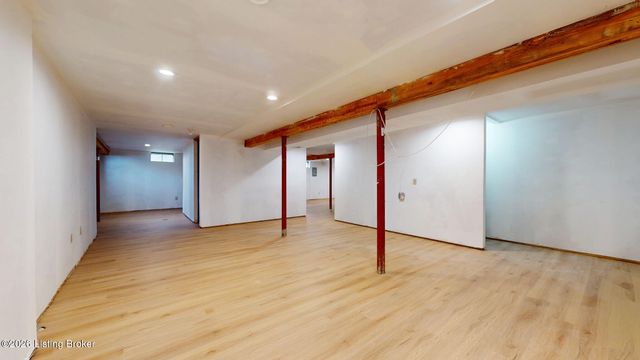 11316 Ashbrooke Gardens Dr, Louisville, KY 40229