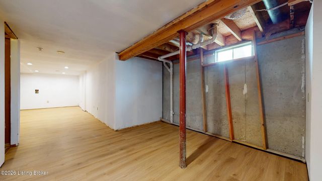 11316 Ashbrooke Gardens Dr, Louisville, KY 40229