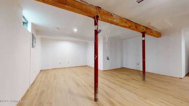 11316 Ashbrooke Gardens Dr, Louisville, KY 40229