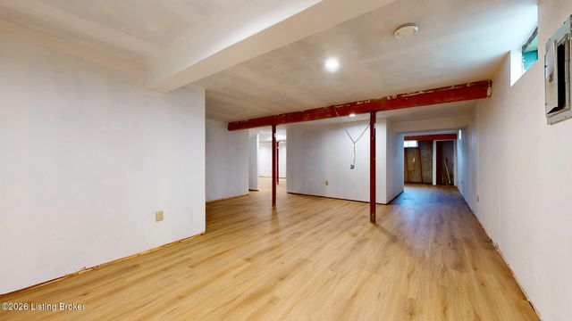 11316 Ashbrooke Gardens Dr, Louisville, KY 40229