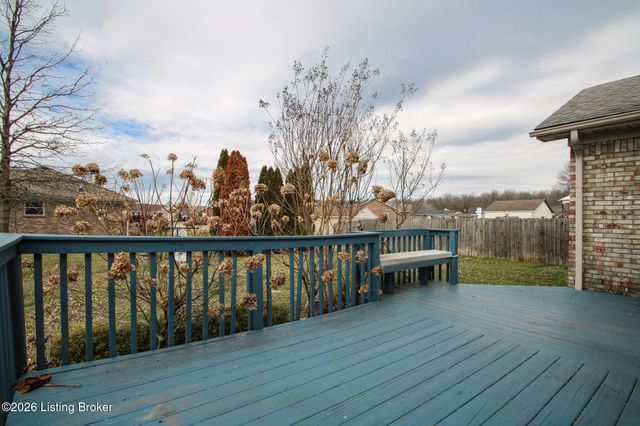 11316 Ashbrooke Gardens Dr, Louisville, KY 40229