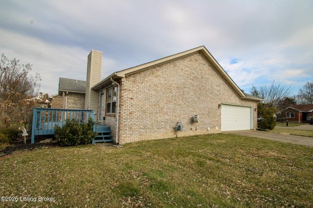 11316 Ashbrooke Gardens Dr, Louisville, KY 40229