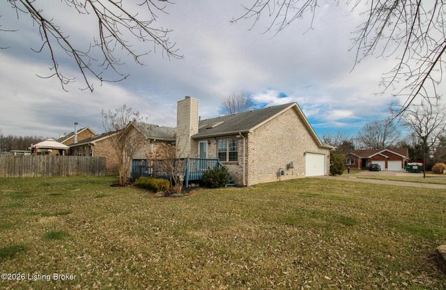 11316 Ashbrooke Gardens Dr, Louisville, KY 40229