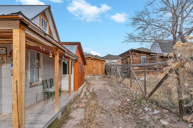 490 W SIOUX AVE, Eureka, UT 84628