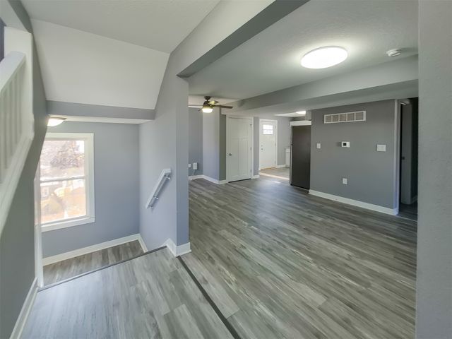 2406 Woodland Avenue, Des Moines, IA 50312