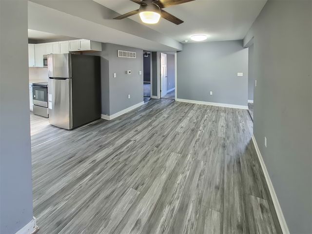 2406 Woodland Avenue, Des Moines, IA 50312