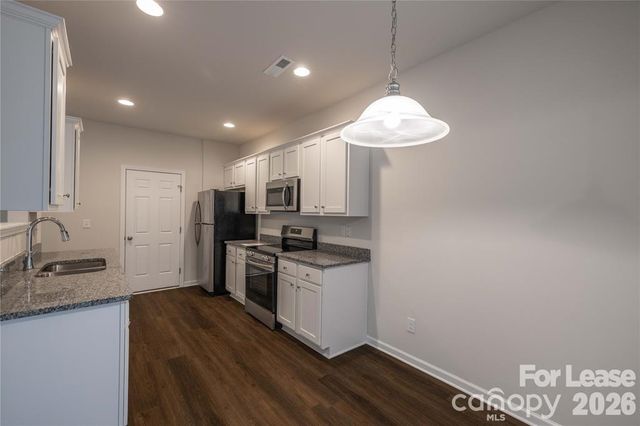 142 S Bell Avenue, Albemarle, NC 28001