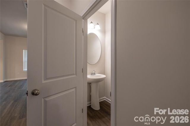 142 S Bell Avenue, Albemarle, NC 28001